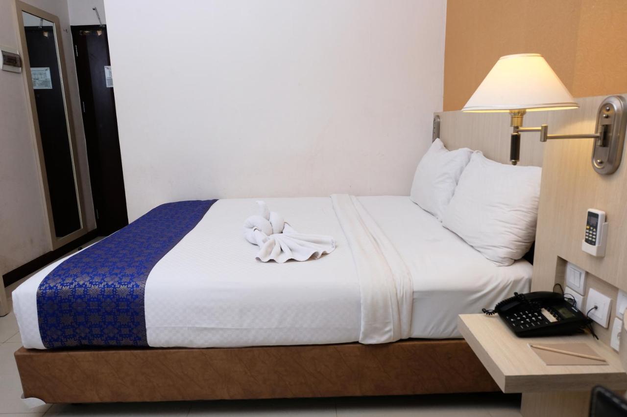 Rio City Hotel Palembang Dış mekan fotoğraf