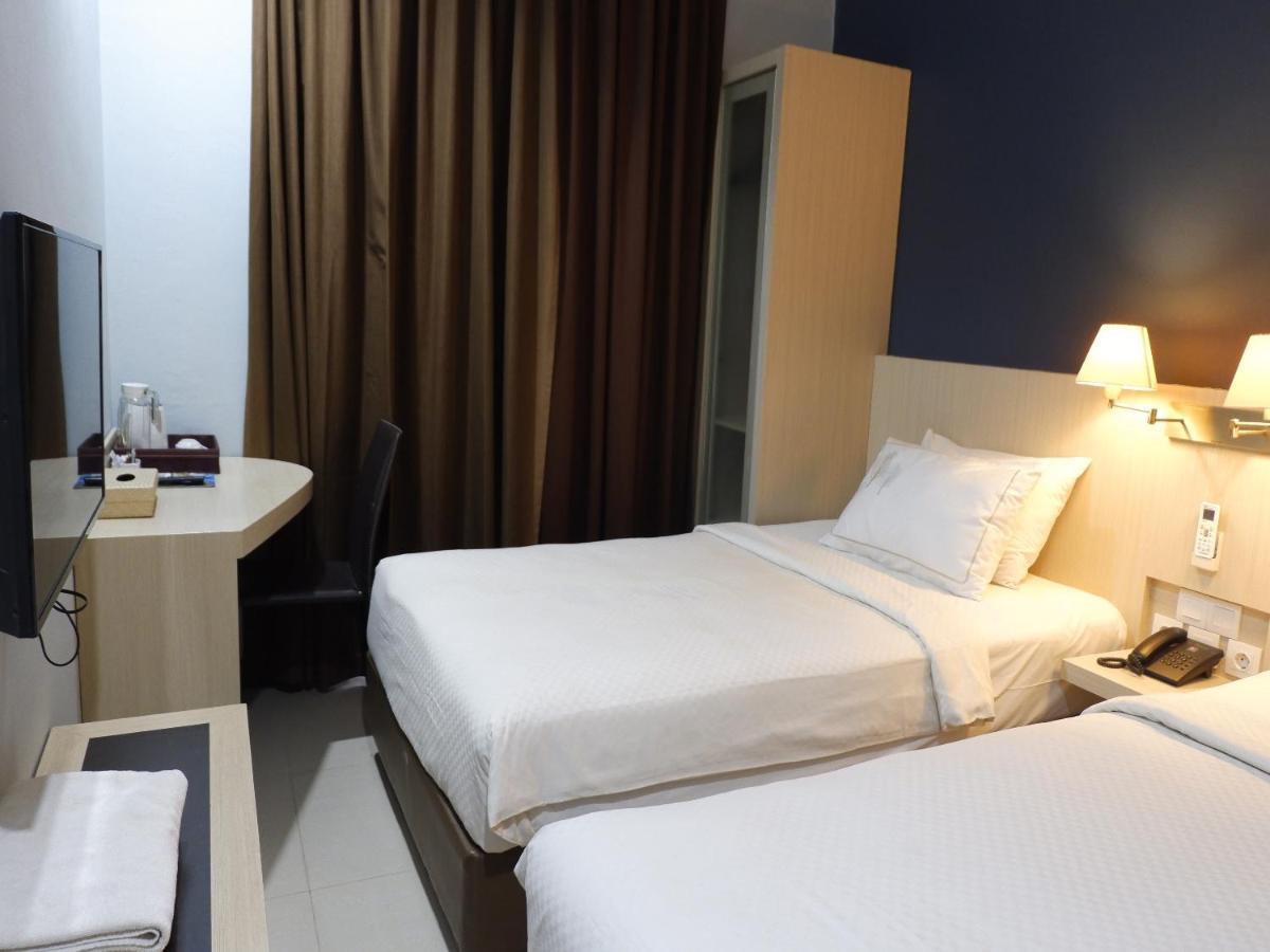 Rio City Hotel Palembang Dış mekan fotoğraf