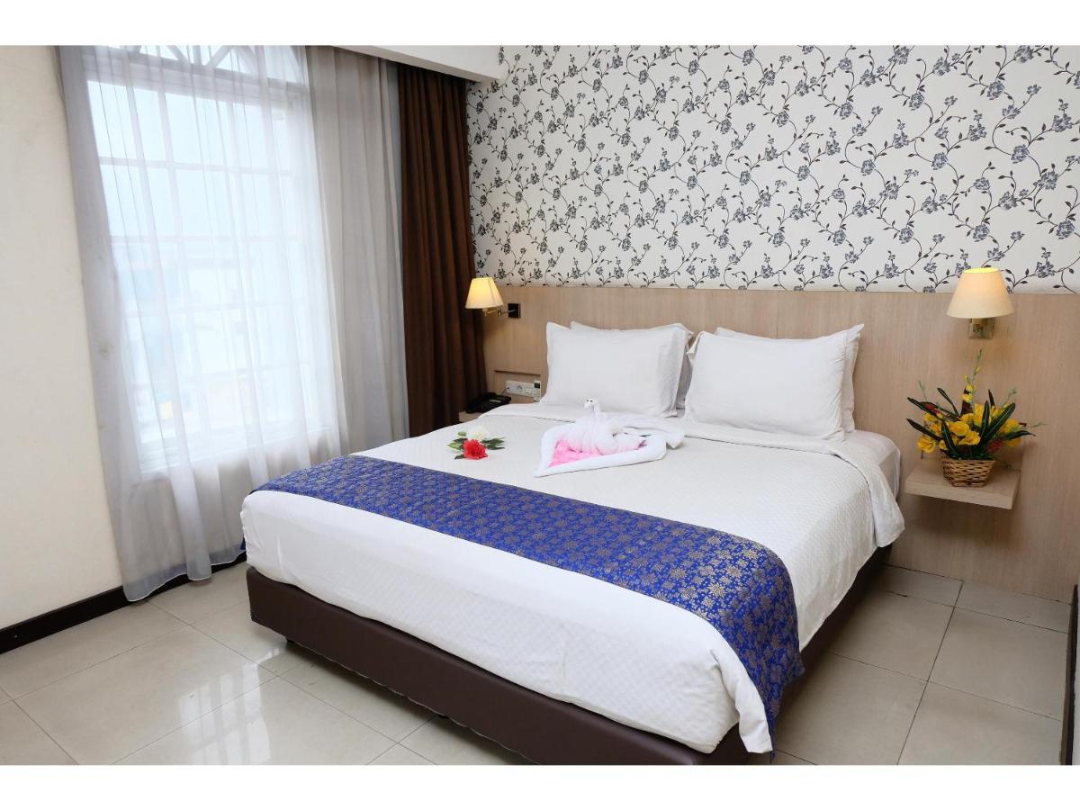 Rio City Hotel Palembang Dış mekan fotoğraf