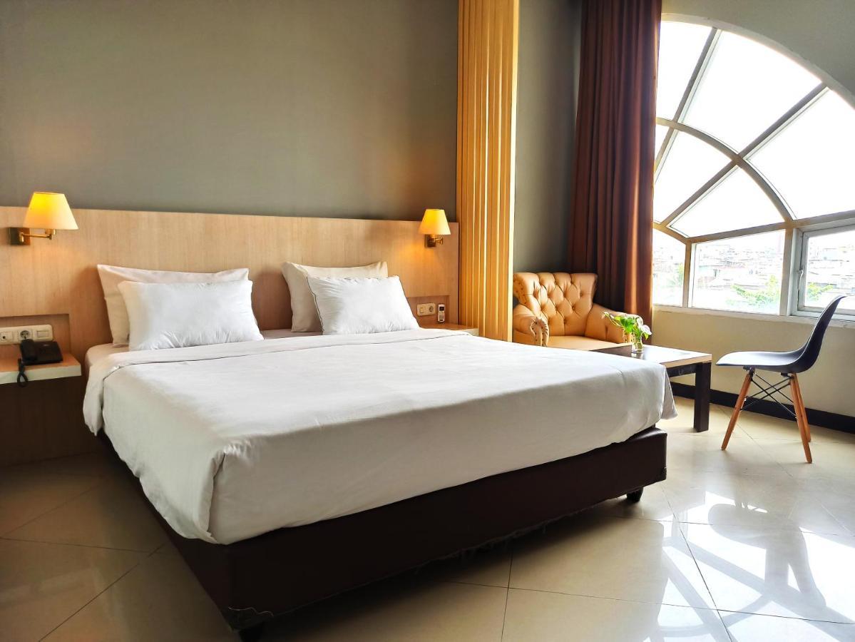 Rio City Hotel Palembang Dış mekan fotoğraf