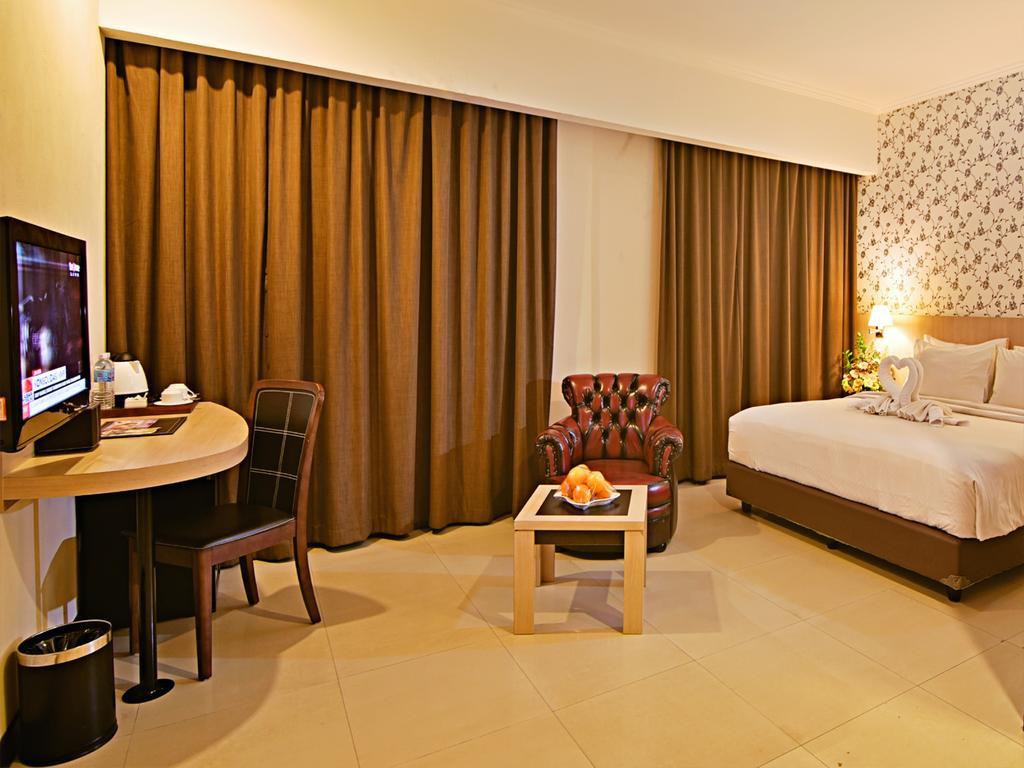 Rio City Hotel Palembang Dış mekan fotoğraf